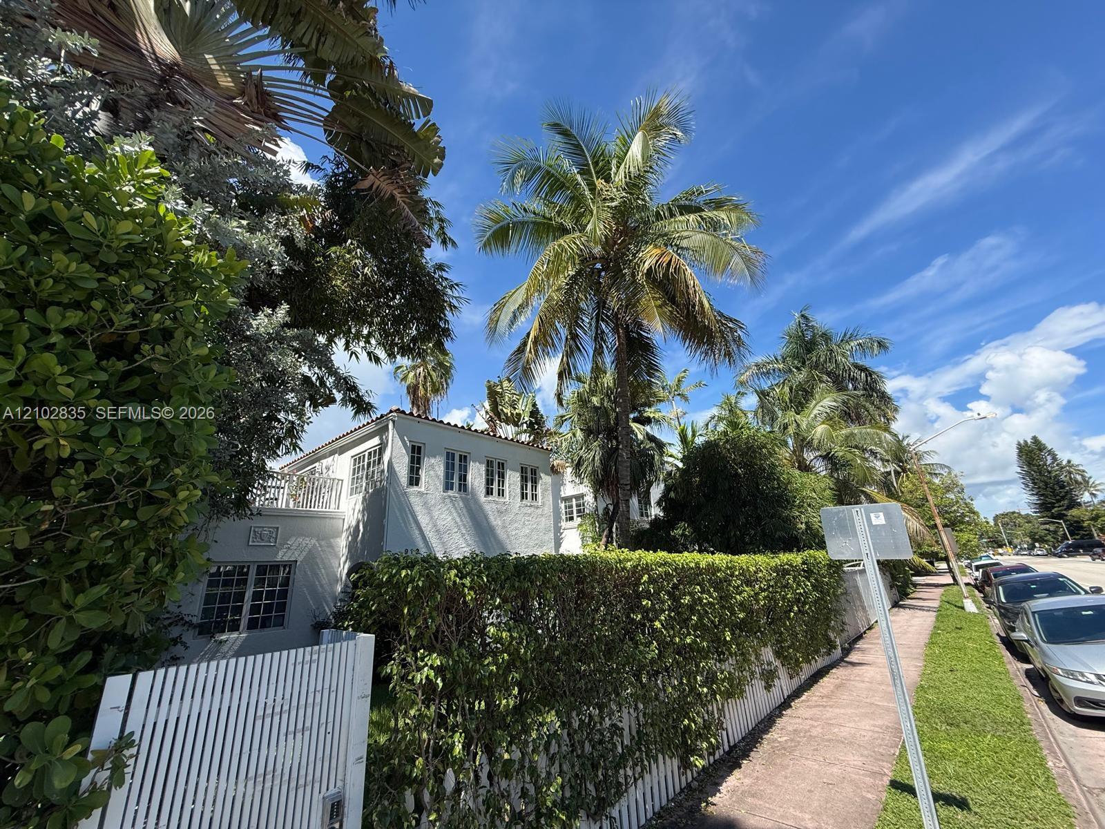 912 Euclid Avenue