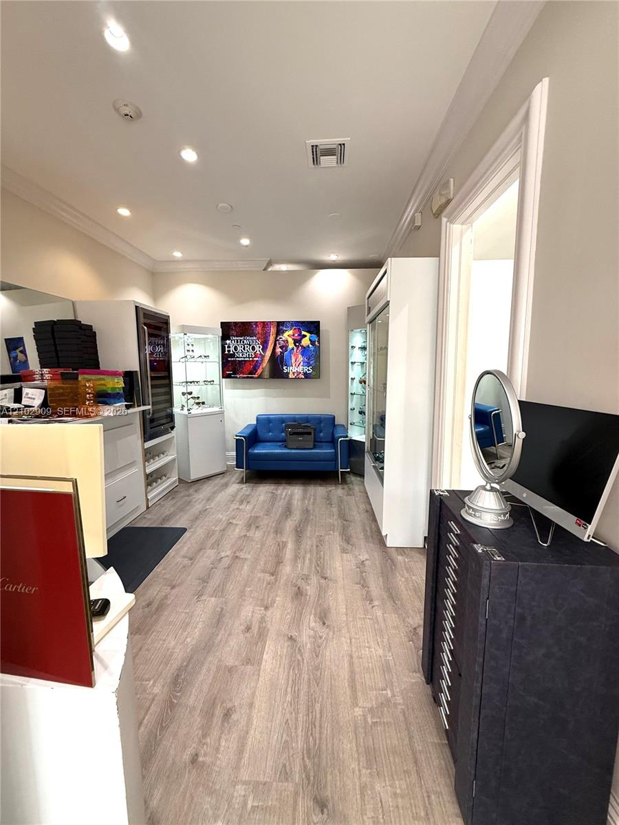 NE 207th Street gallery image #13