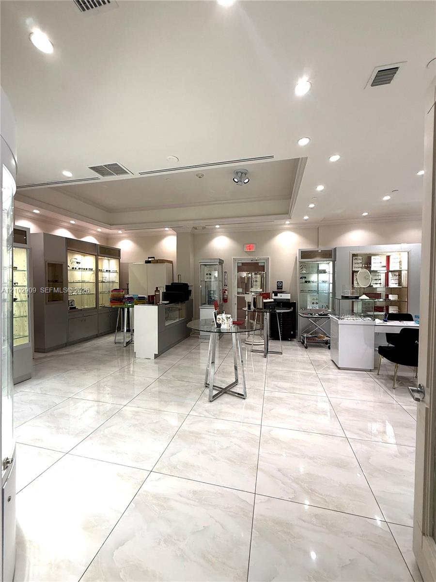NE 207th Street gallery image #19