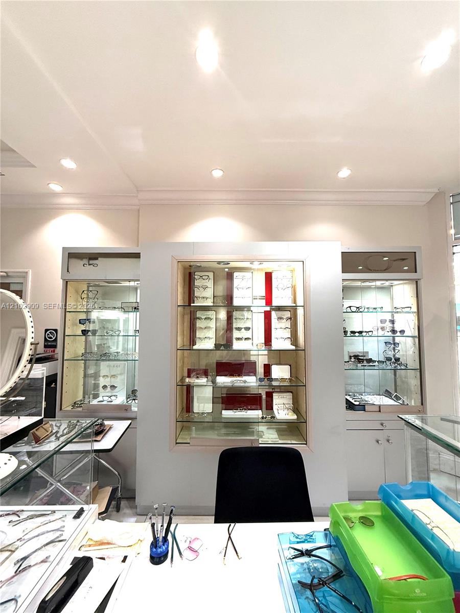 NE 207th Street gallery image #24