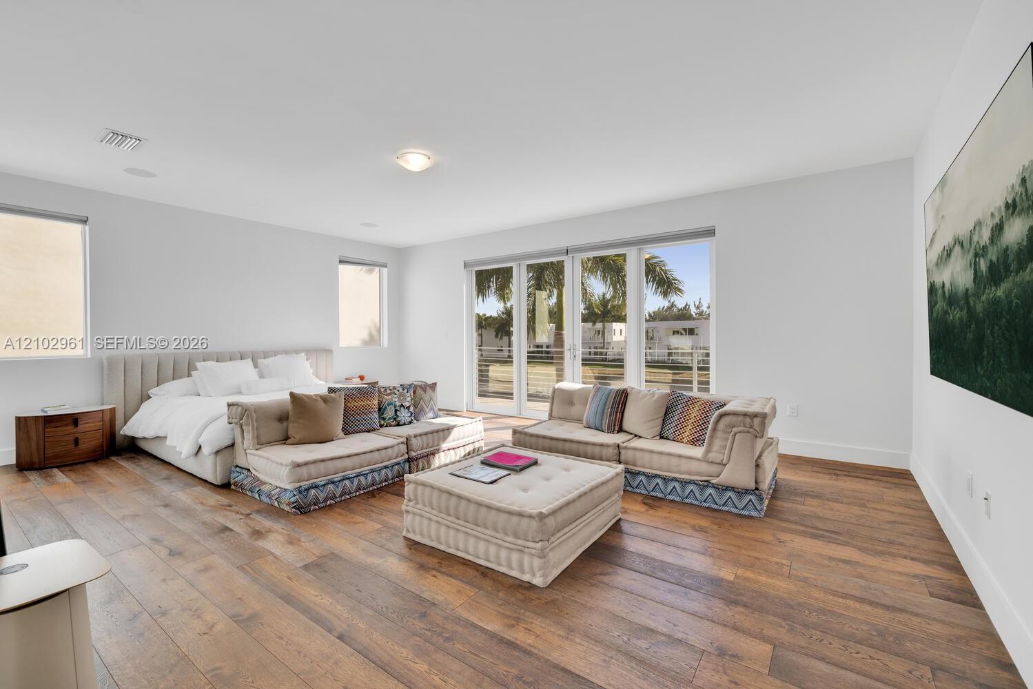 10250 NW 75th Terrace gallery image #10