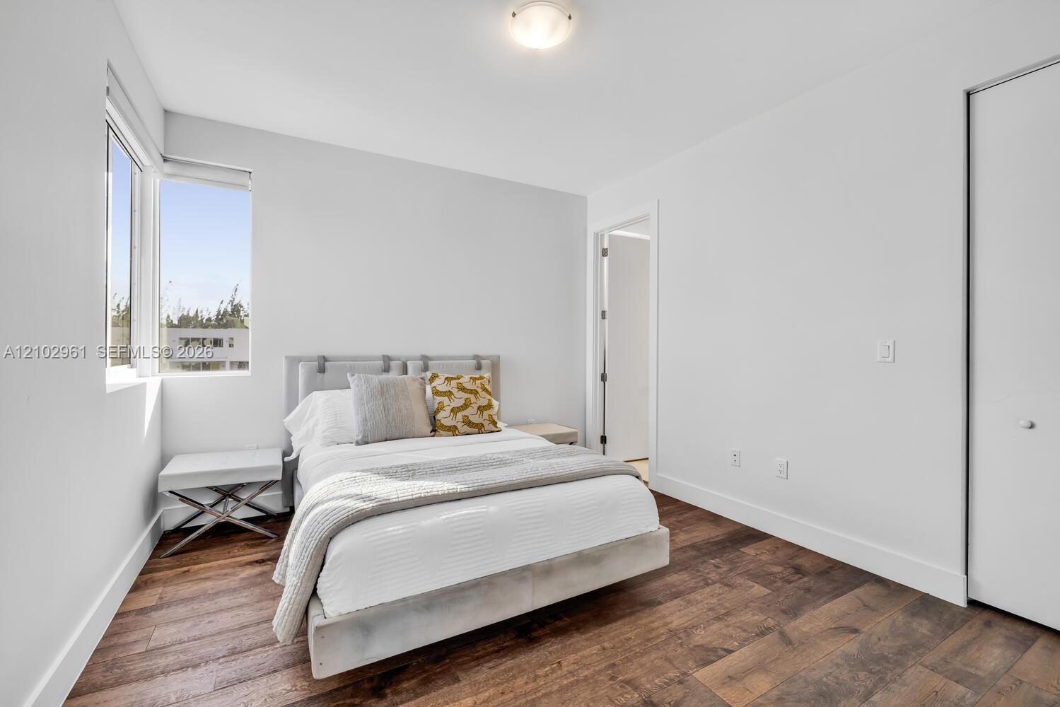 10250 NW 75th Terrace gallery image #15
