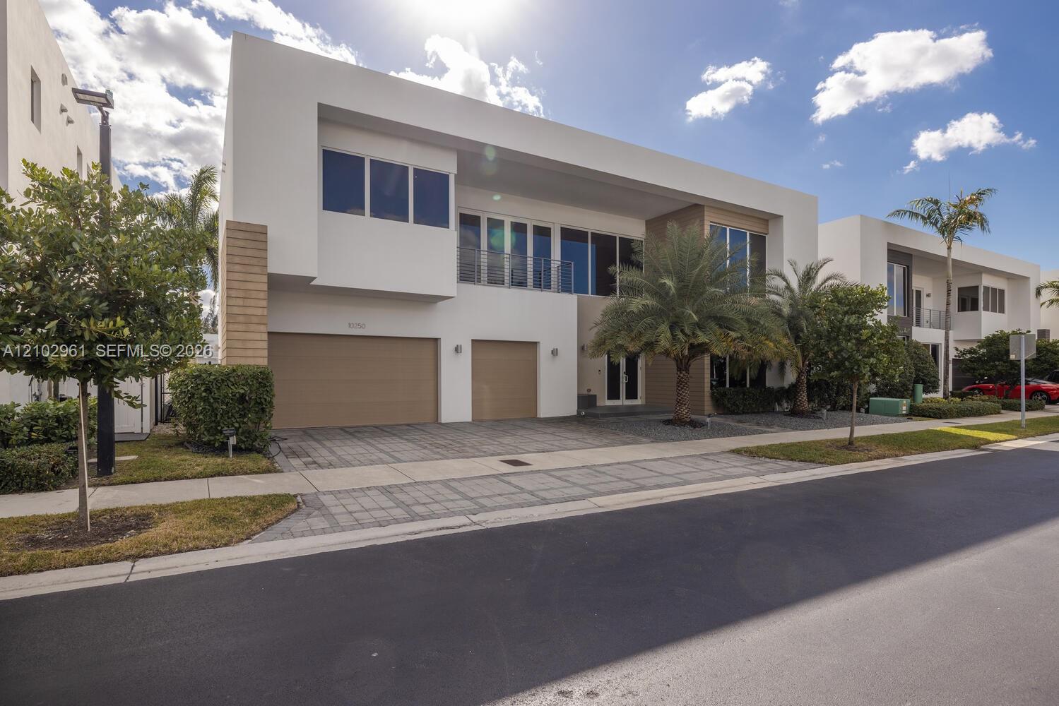 10250 NW 75th Terrace gallery image #2