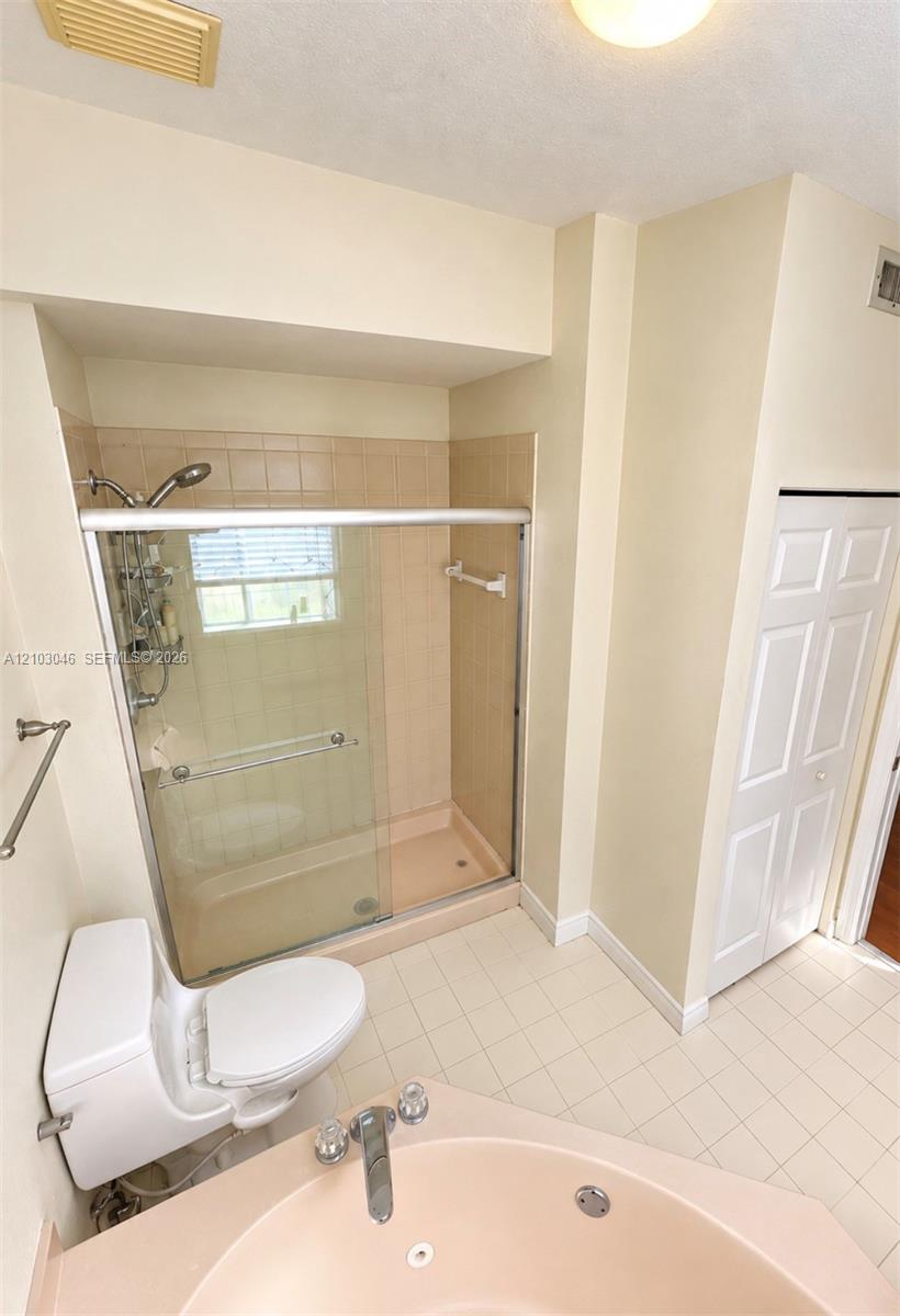 4826 NW 116th Avenue gallery image #17