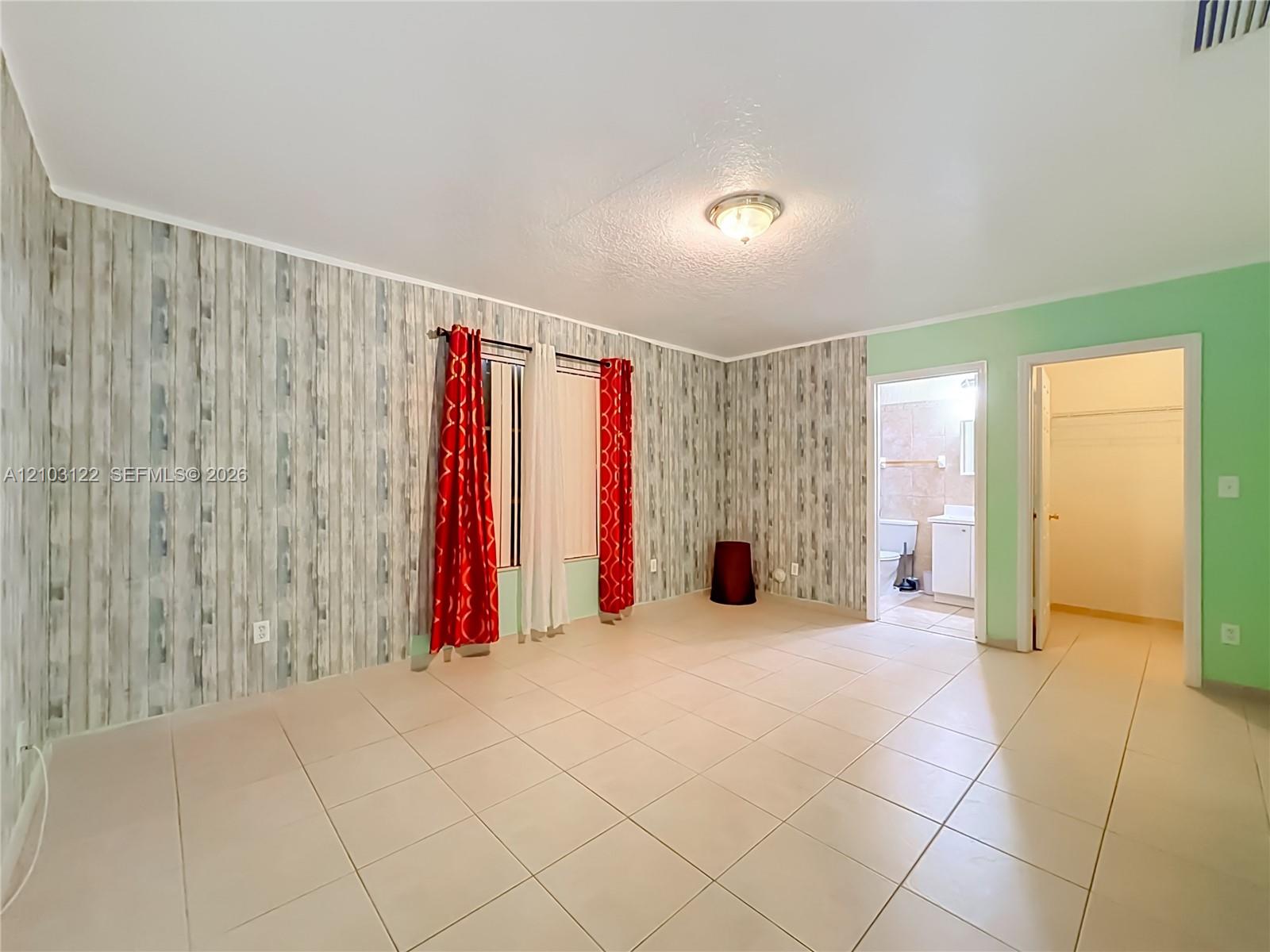 113 NW 28th Terrace gallery image #14