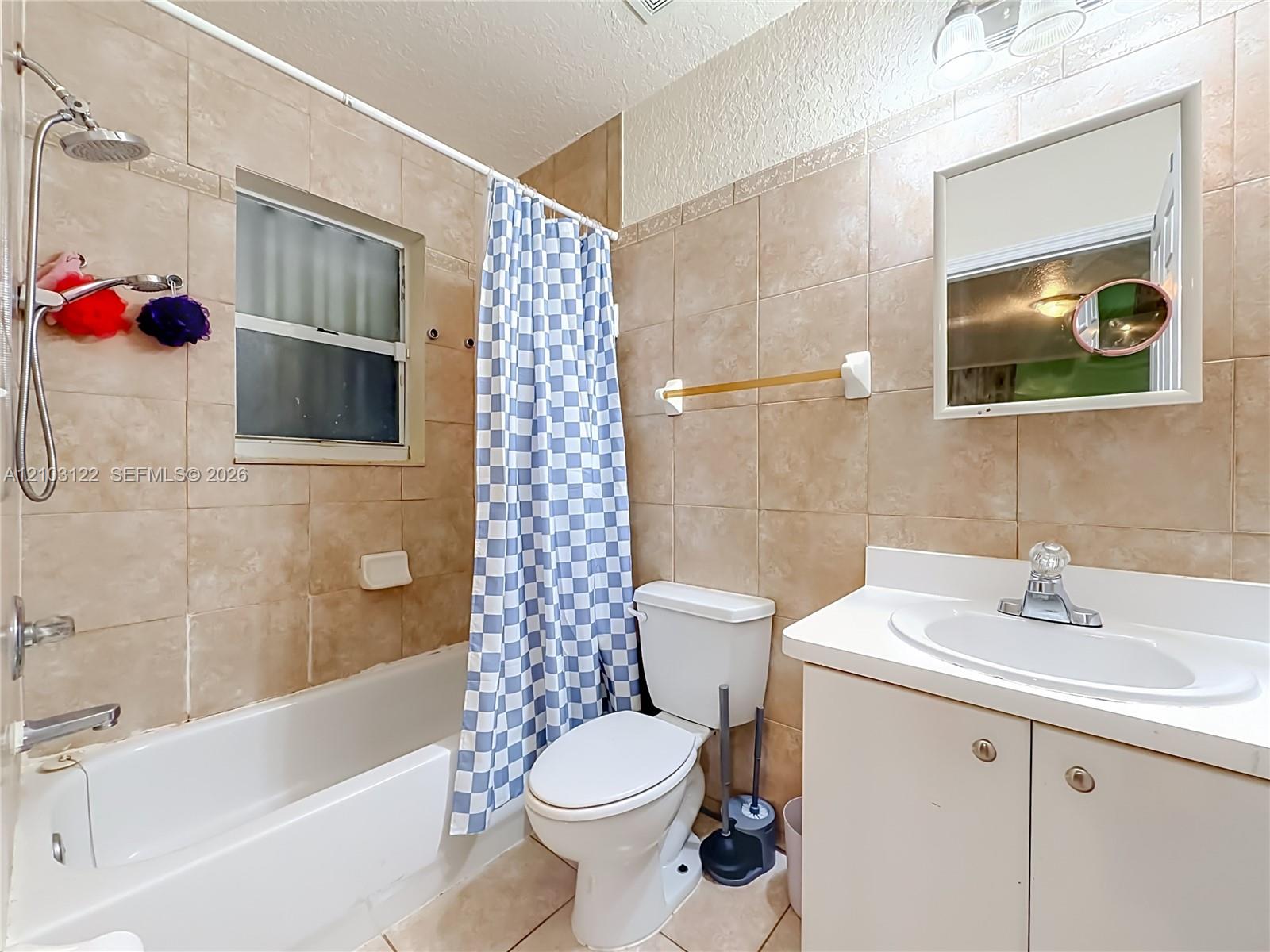 113 NW 28th Terrace gallery image #16