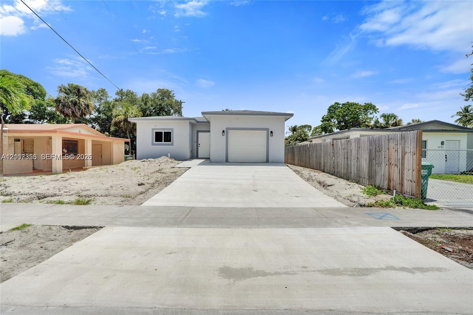 2536 NW 9th Court gallery image #2