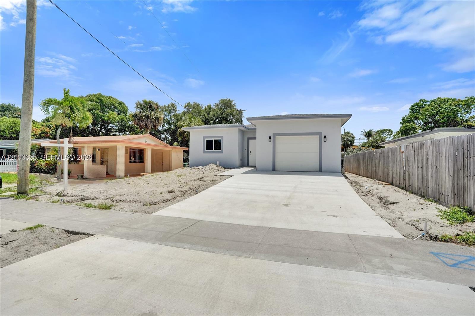 2536 NW 9th Court gallery image #47