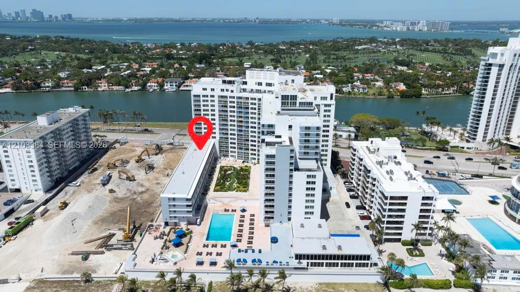 5401 Collins Avenue gallery image #24