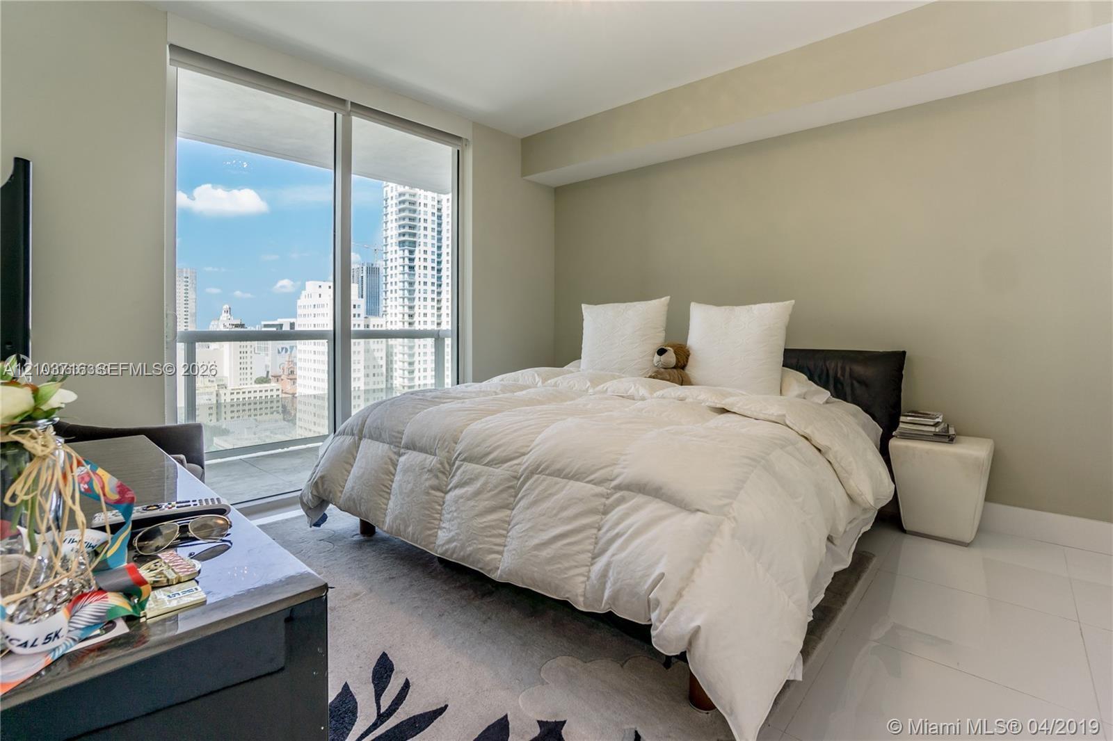 50 Biscayne Boulevard gallery image #5