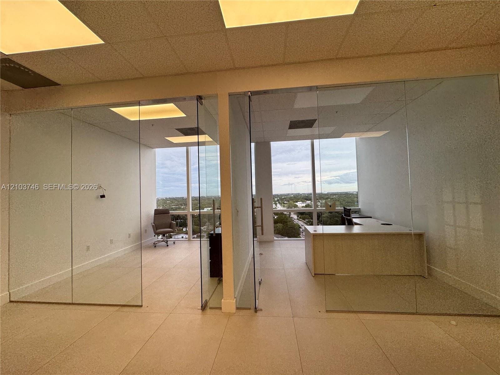 20200 W Dixie Highway gallery image #1