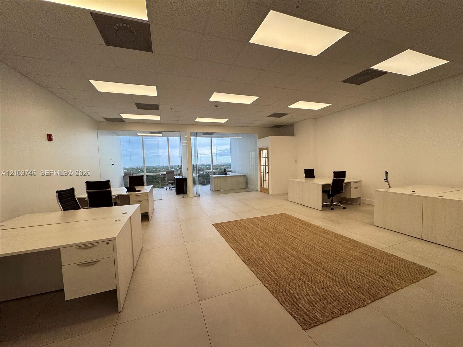 20200 W Dixie Highway gallery image #10
