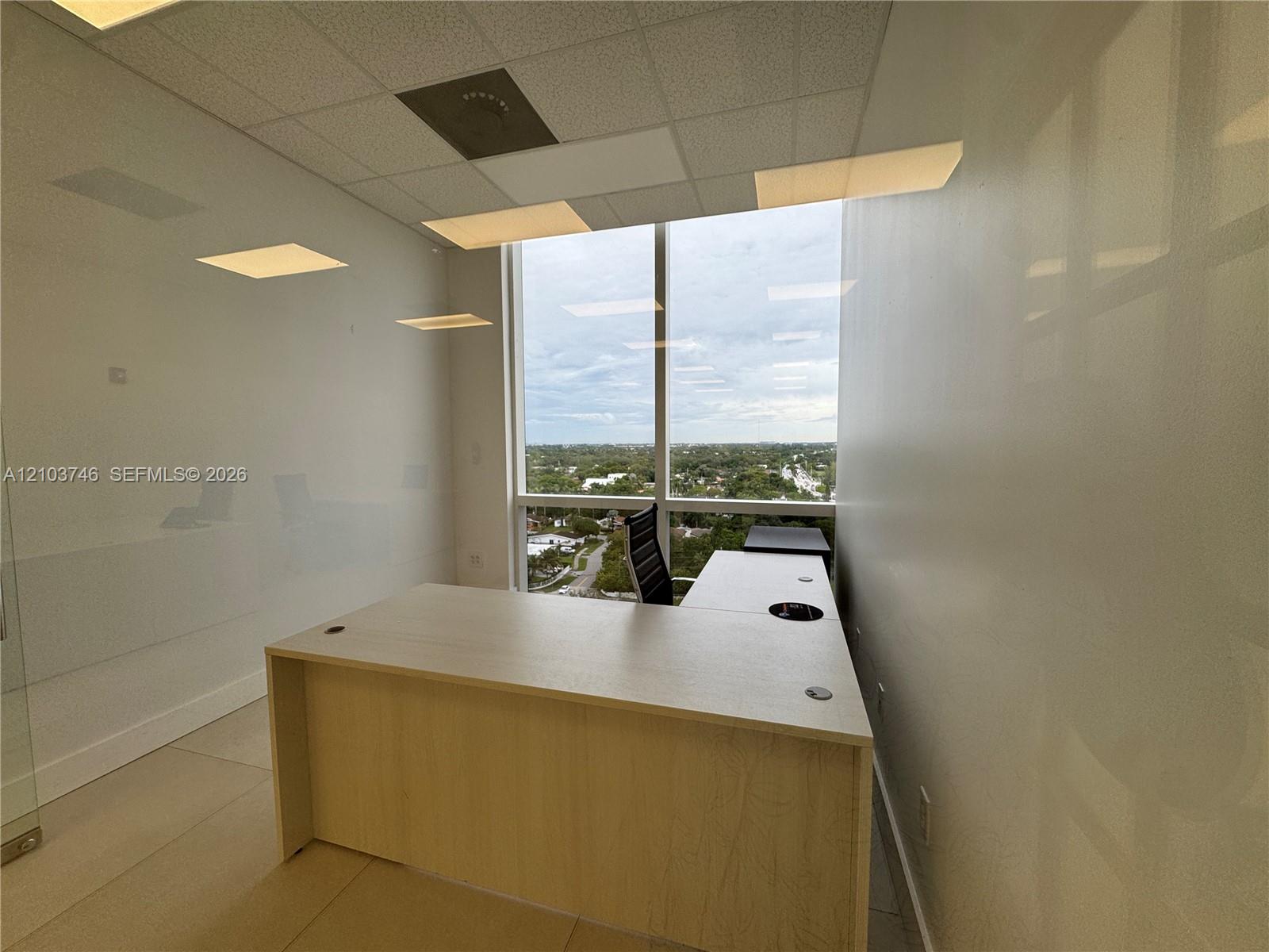 20200 W Dixie Highway gallery image #2