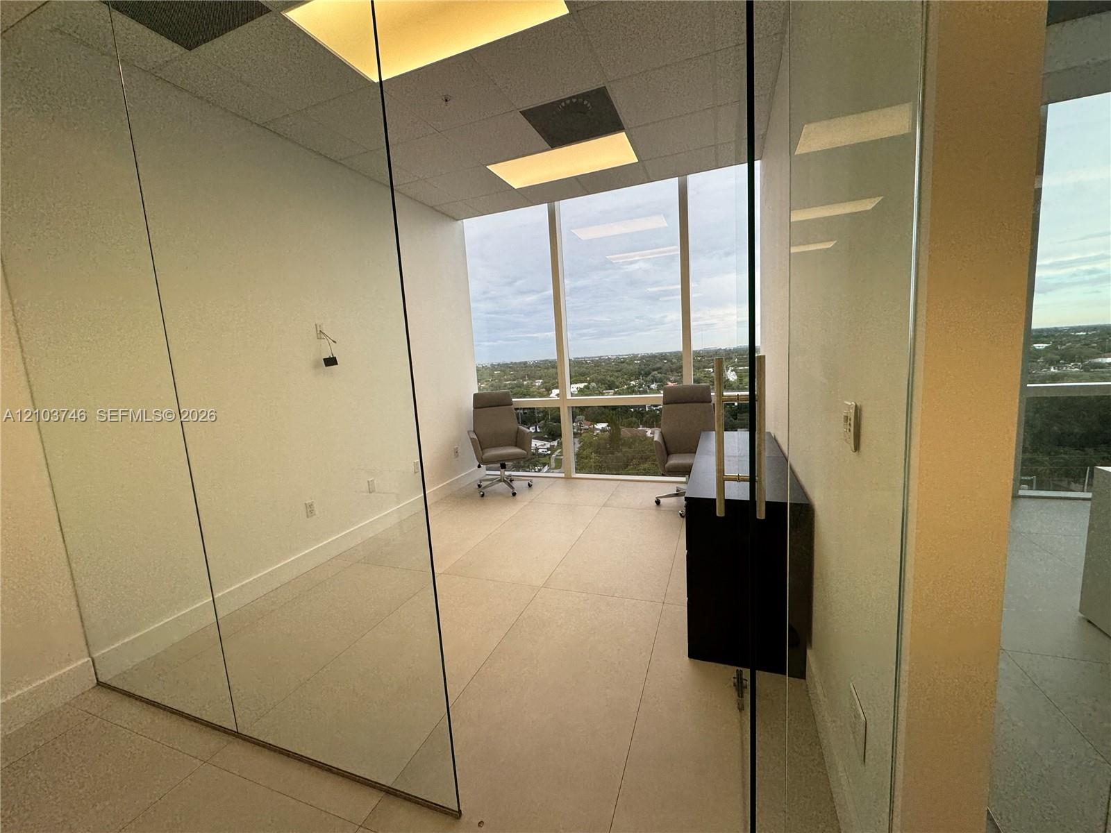 20200 W Dixie Highway gallery image #6
