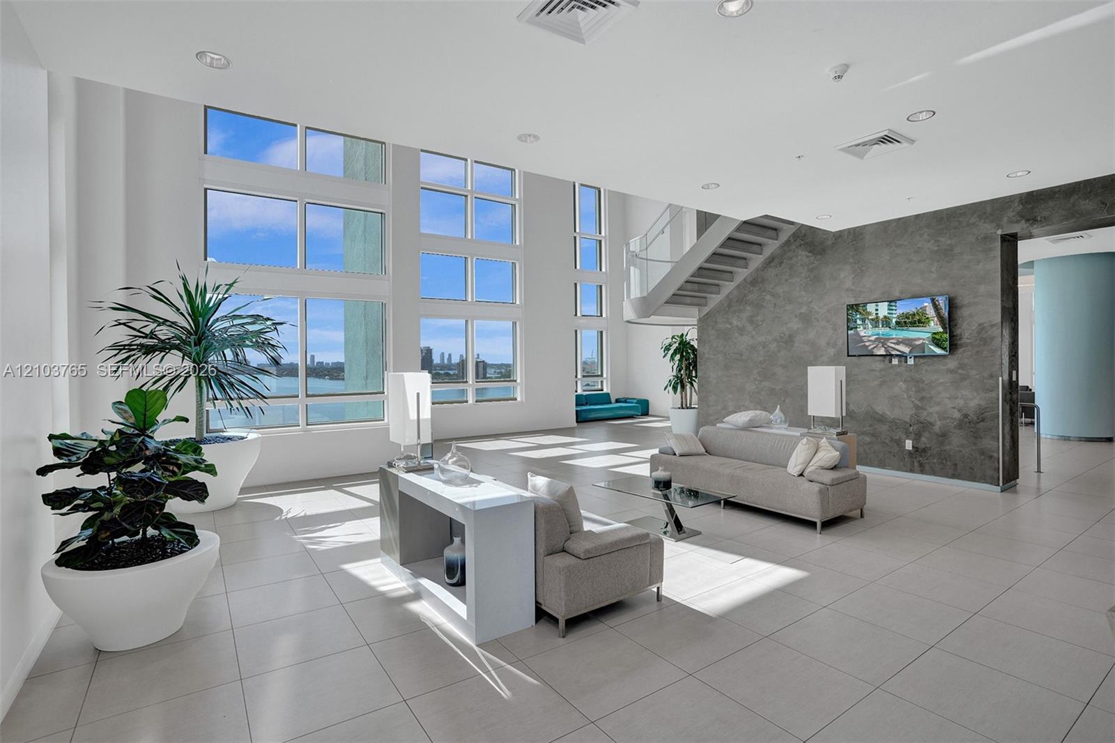 1900 N Bayshore Drive