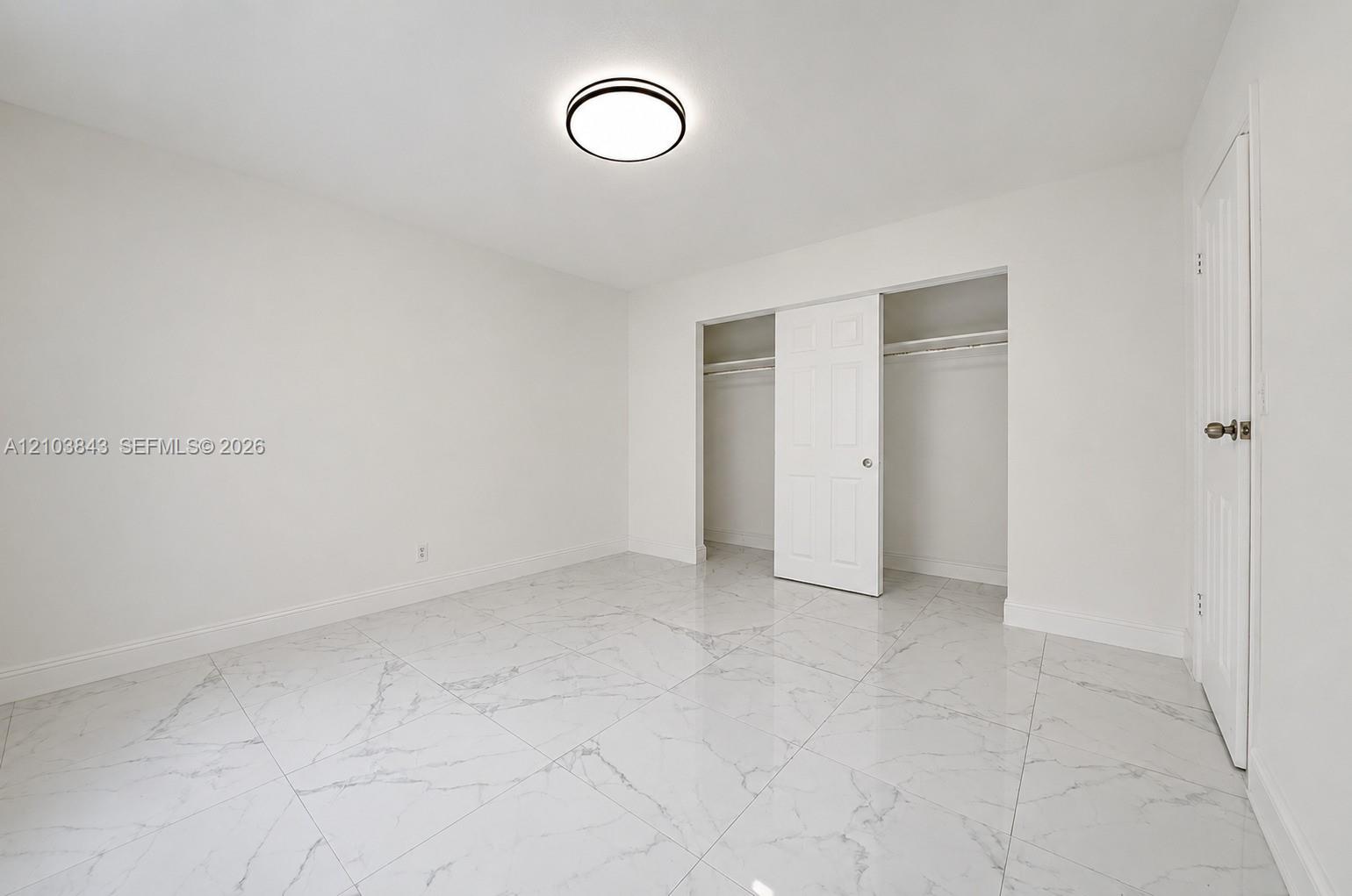 915 Jefferson Avenue gallery image #11