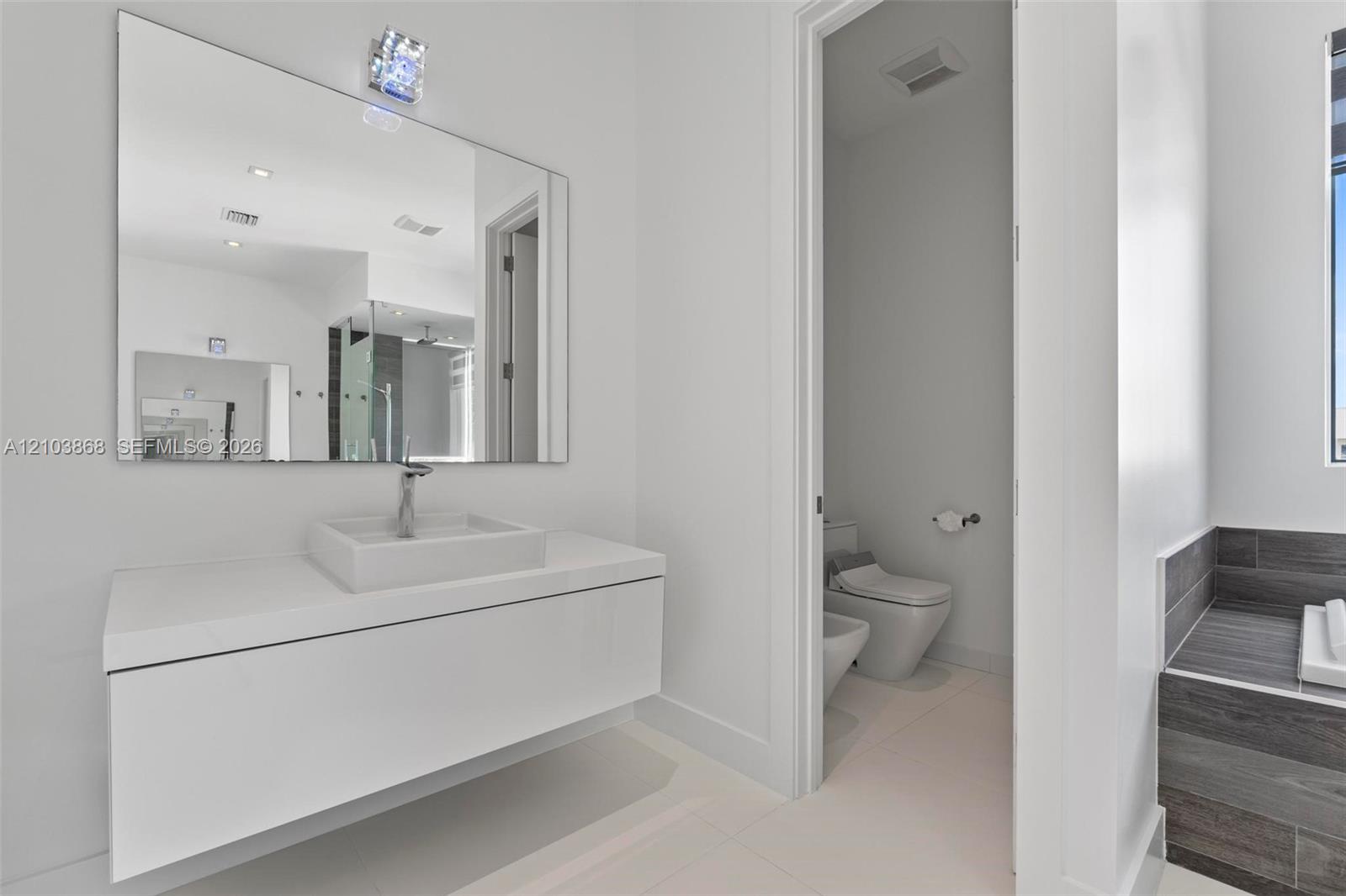 10431 NW 68th Terrace gallery image #31