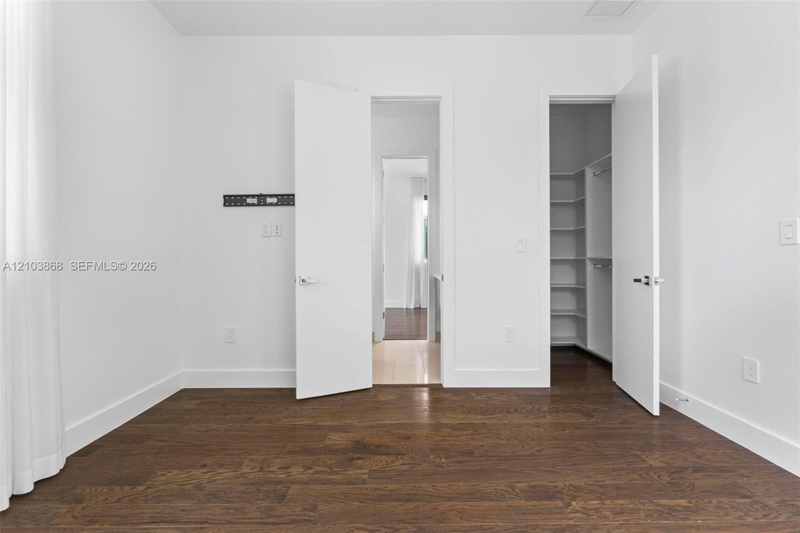 10431 NW 68th Terrace gallery image #42