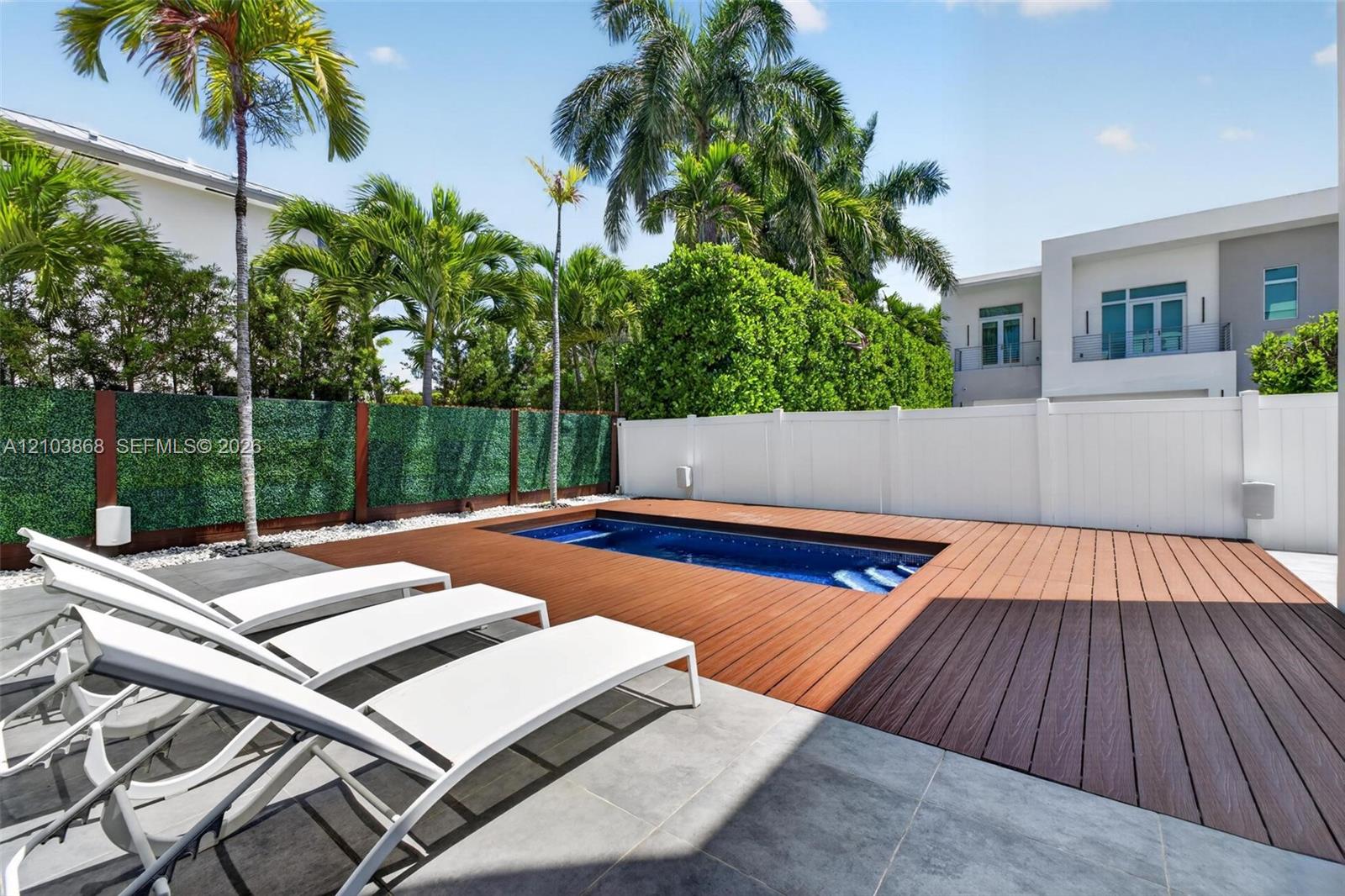 10431 NW 68th Terrace gallery image #44
