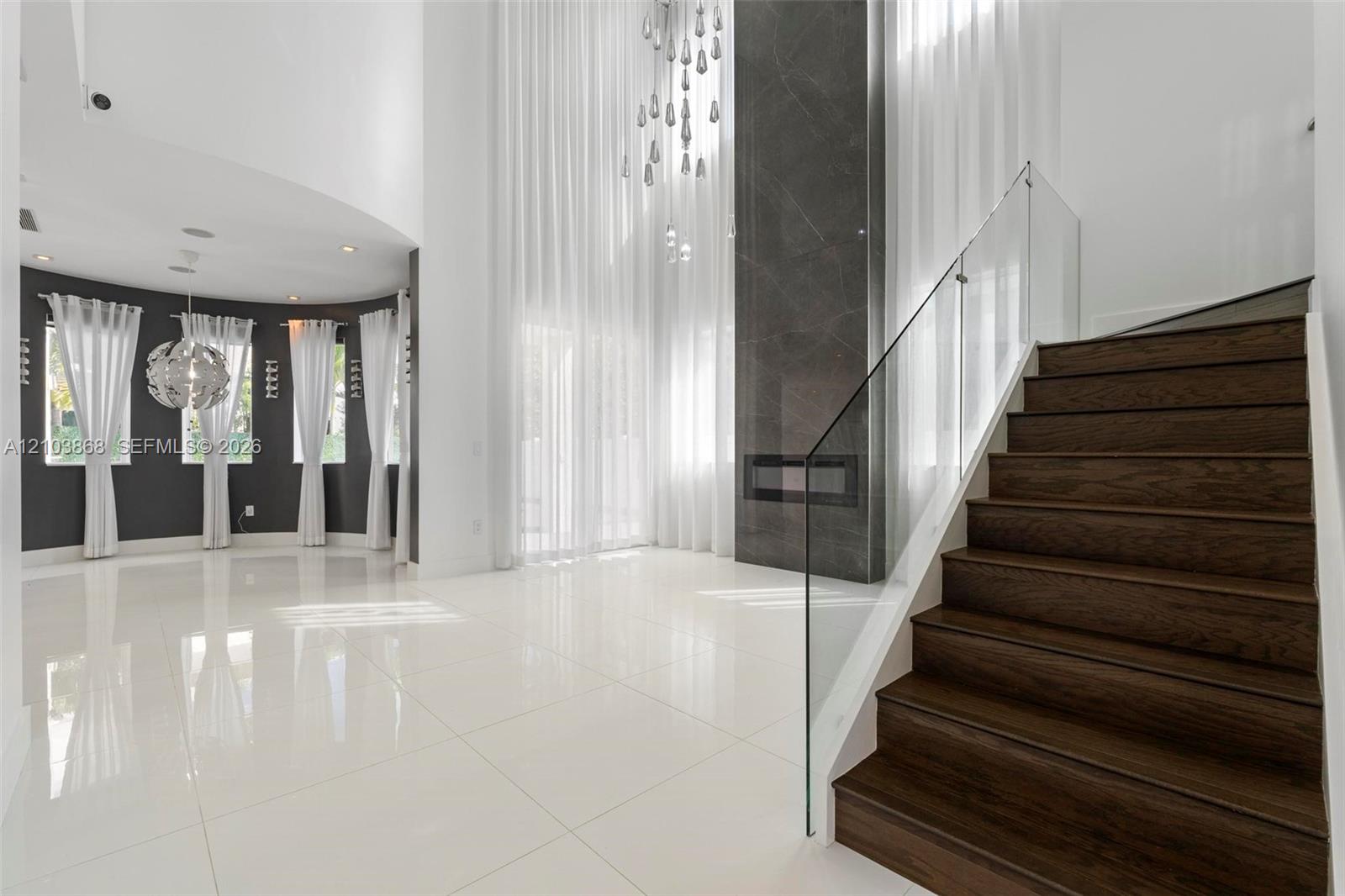 10431 NW 68th Terrace gallery image #5