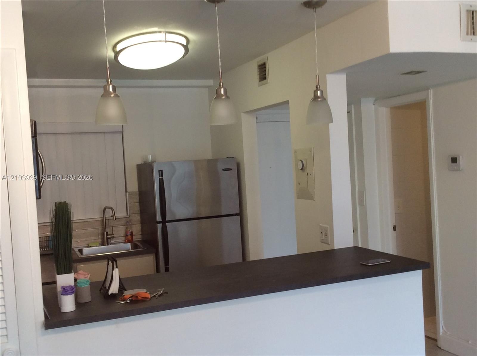 1345 Lincoln Road gallery image #6