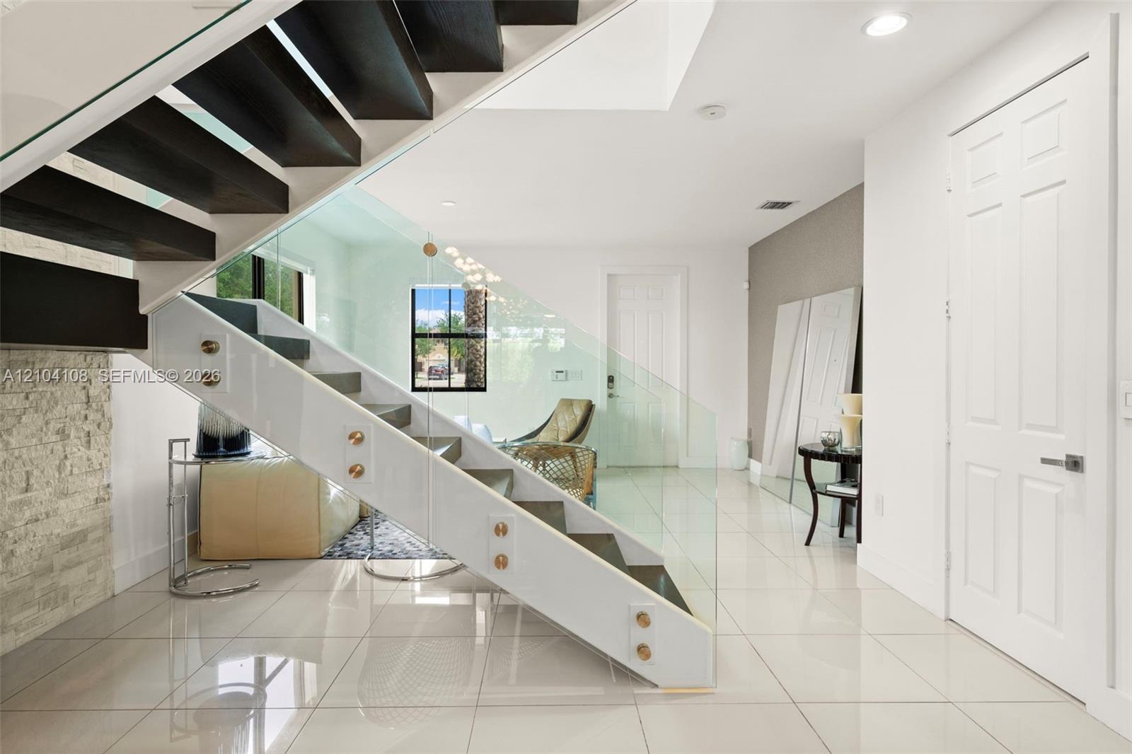 9890 NW 86th Terrace gallery image #22