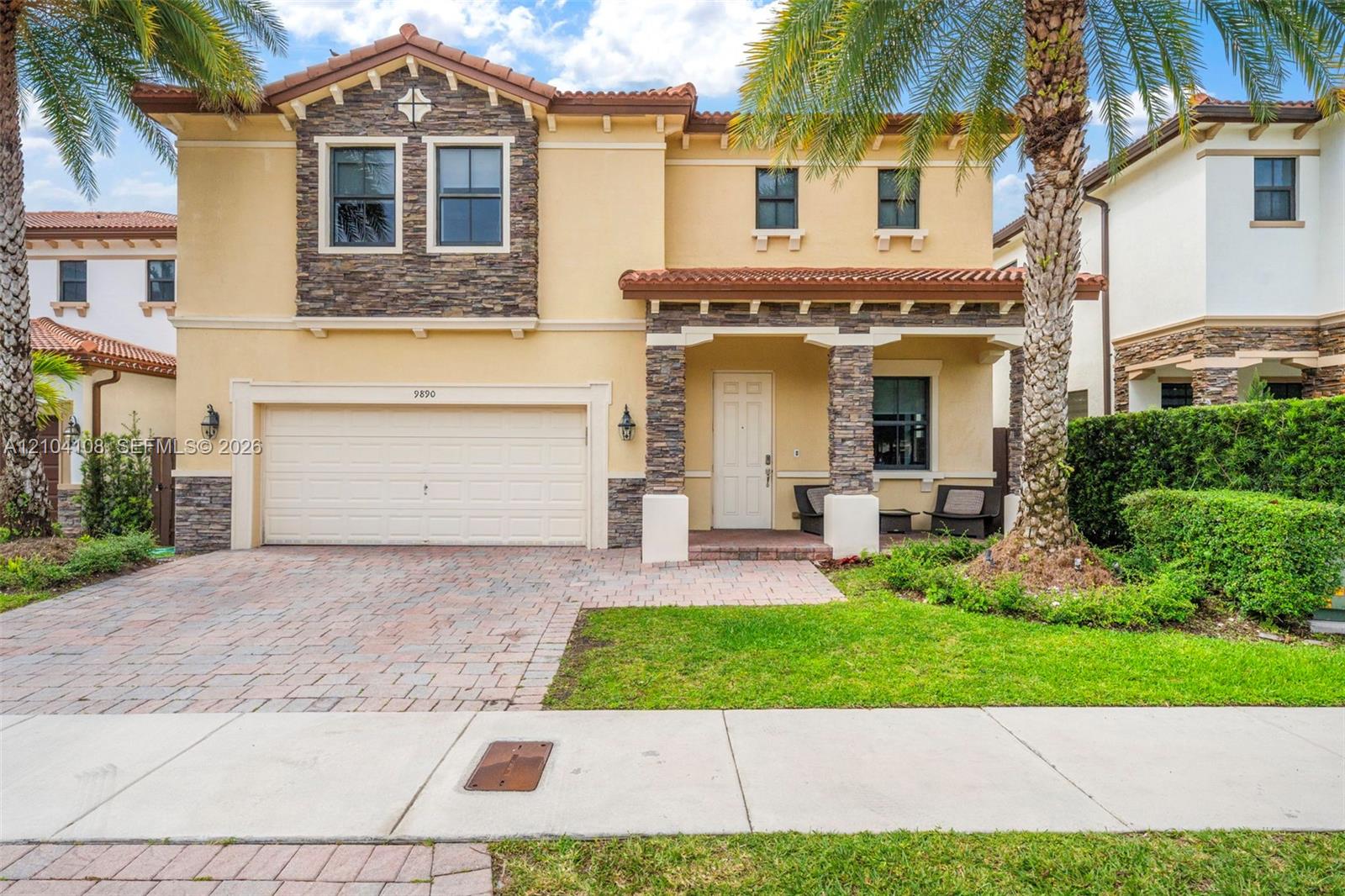 9890 NW 86th Terrace gallery image #3