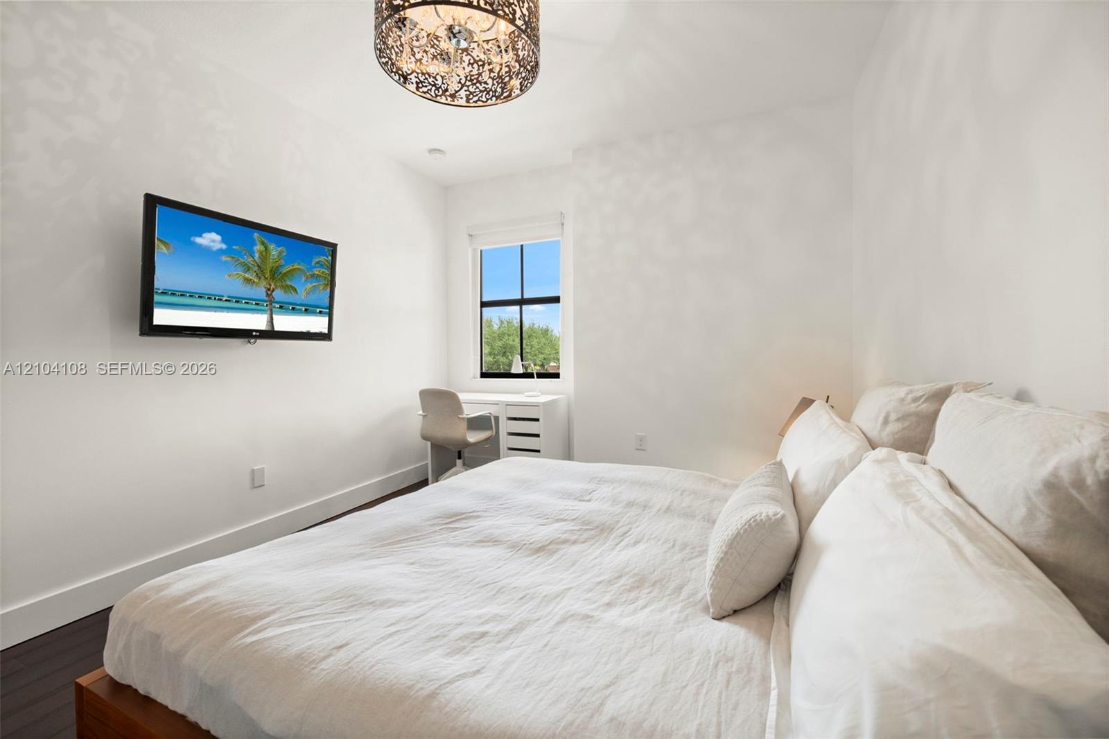 9890 NW 86th Terrace gallery image #59