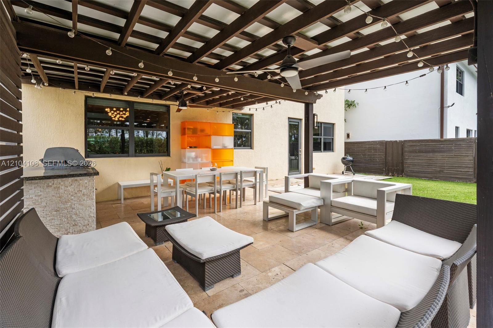9890 NW 86th Terrace gallery image #63