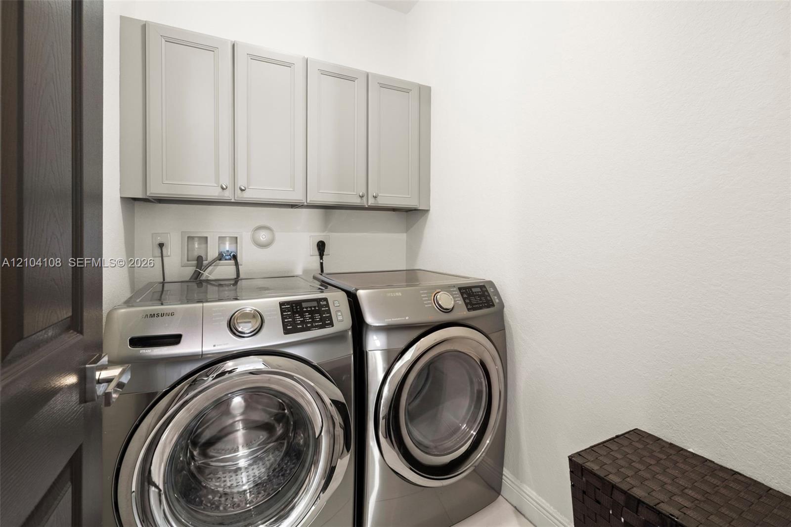 9890 NW 86th Terrace gallery image #70