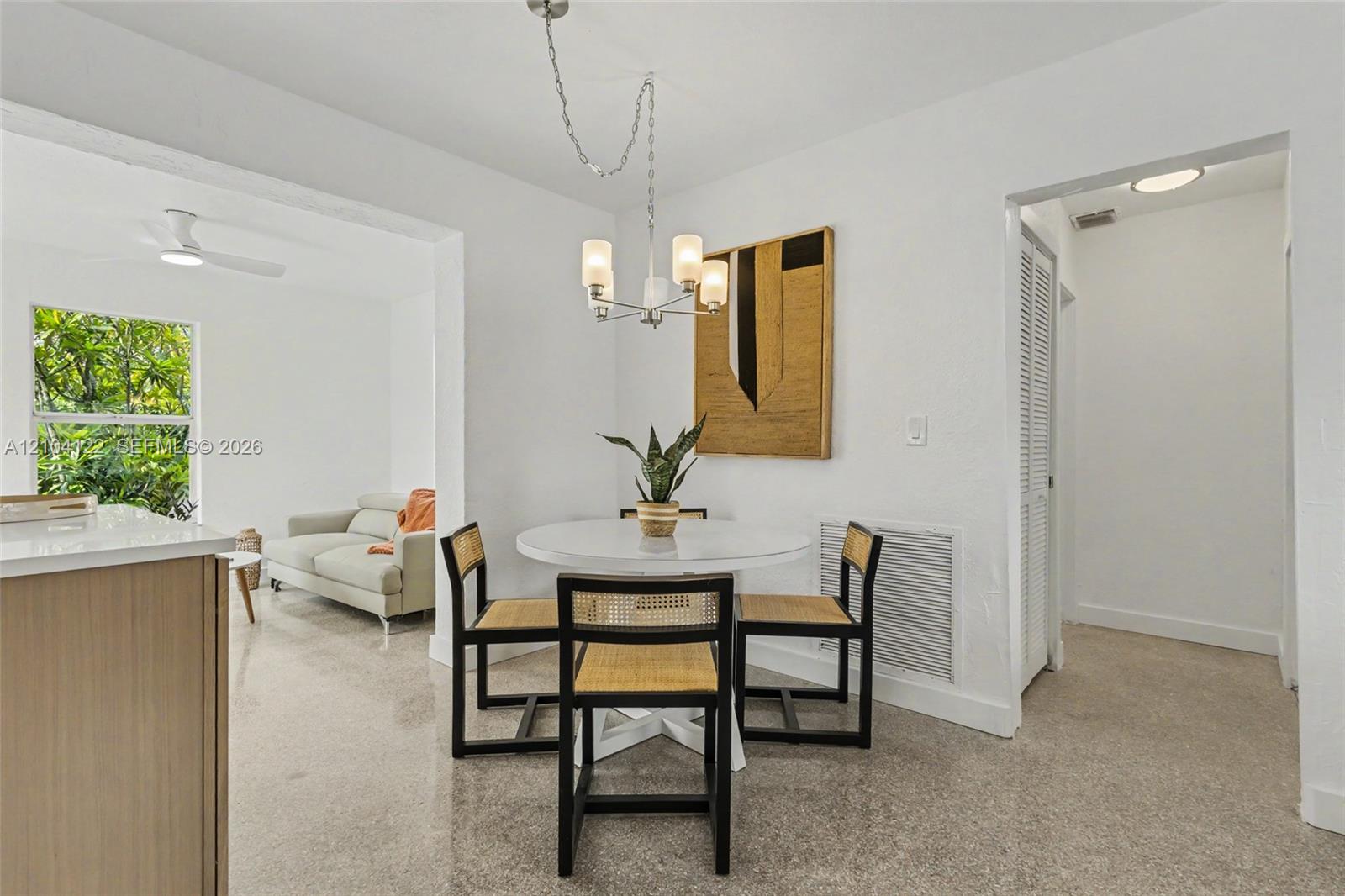 471 SW 27th Terrace gallery image #11