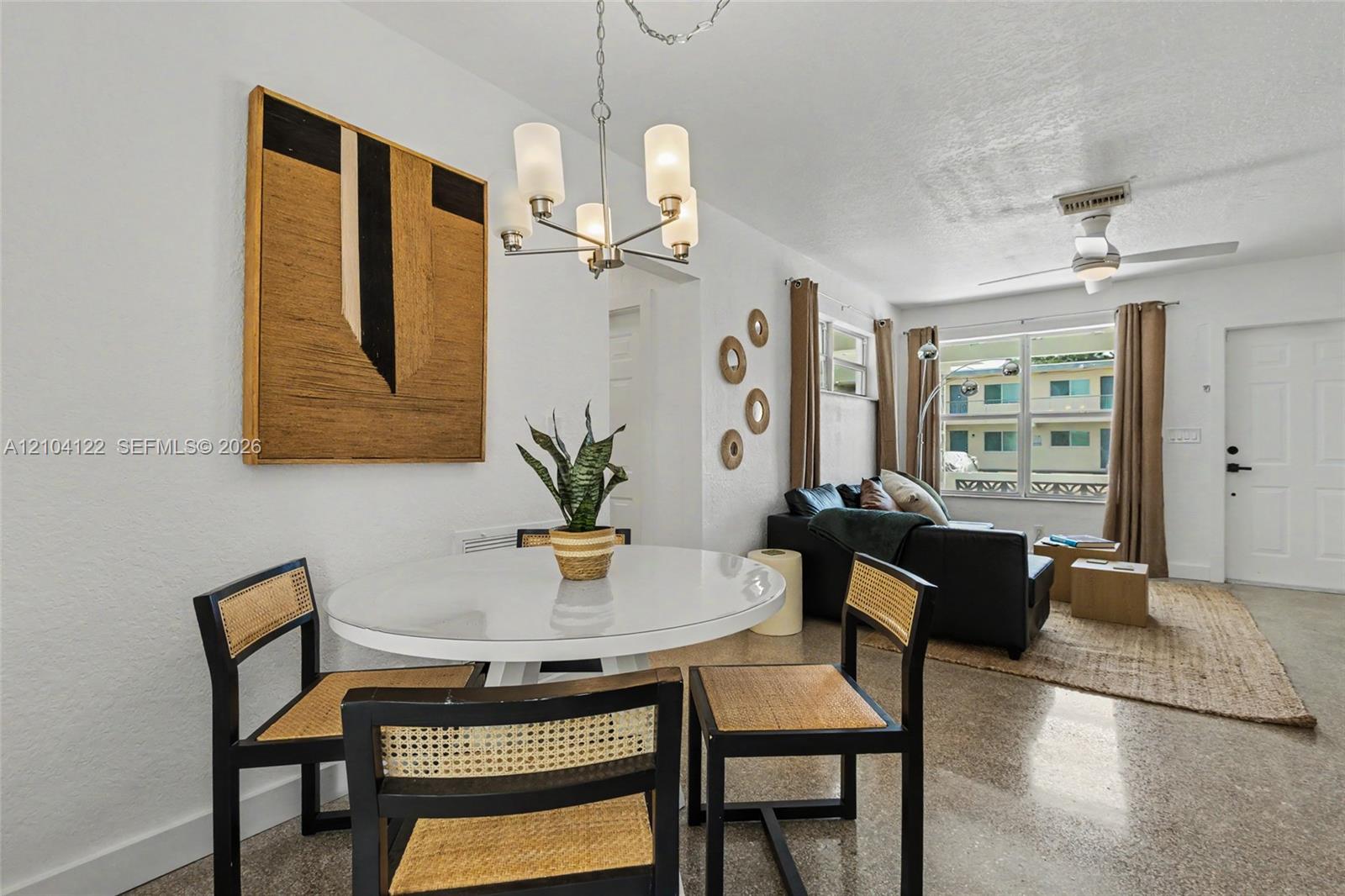 471 SW 27th Terrace gallery image #12