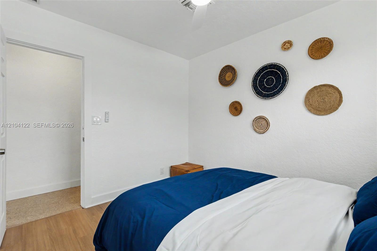 471 SW 27th Terrace gallery image #22