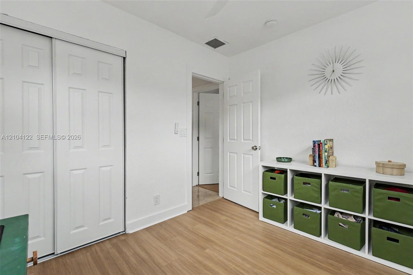 471 SW 27th Terrace gallery image #27