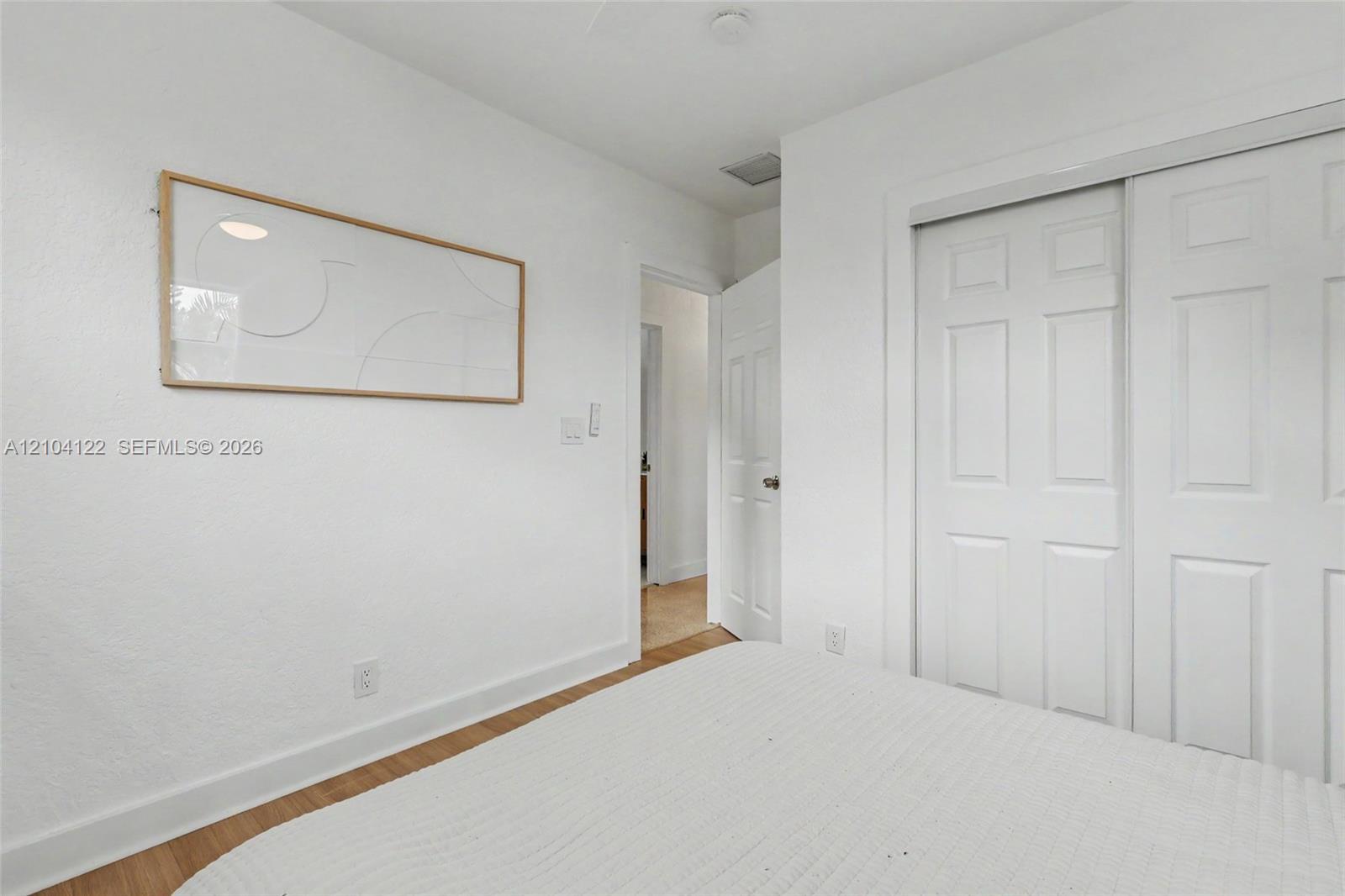471 SW 27th Terrace gallery image #32