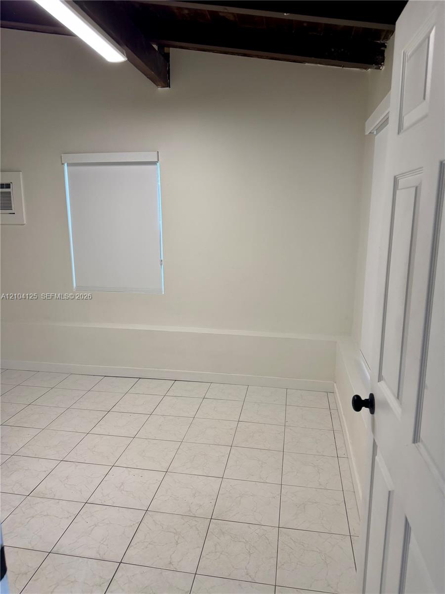 525 SW 22nd Terrace gallery image #9