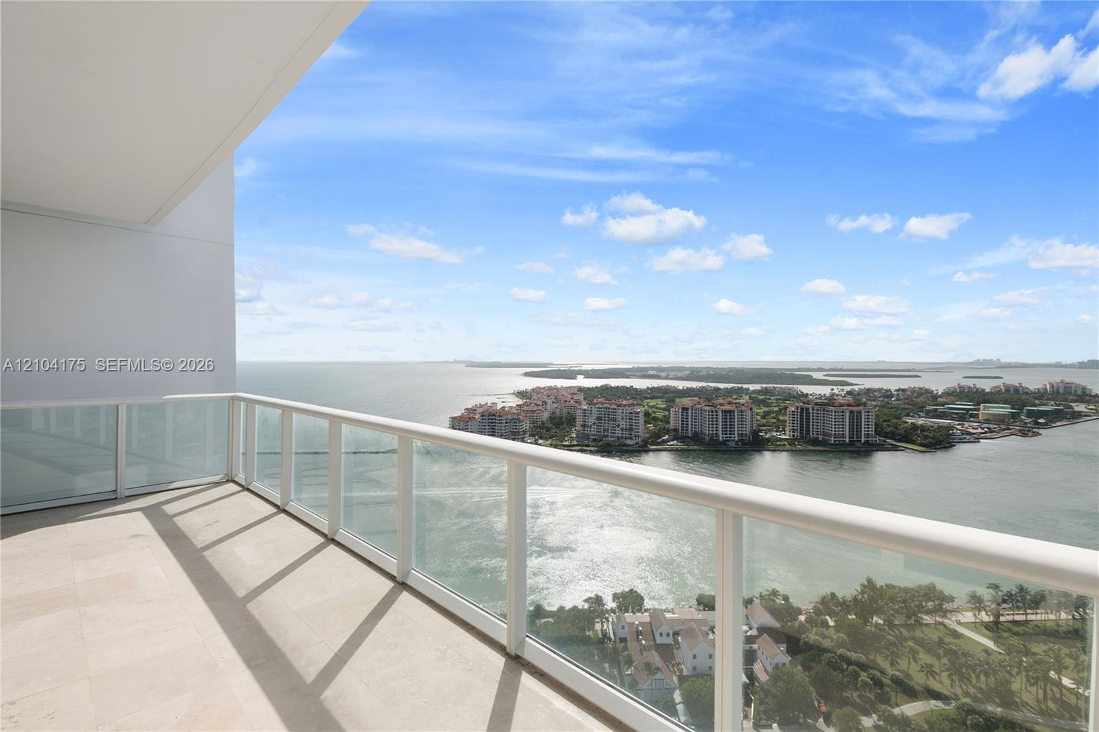 100 S Pointe Drive gallery image #1