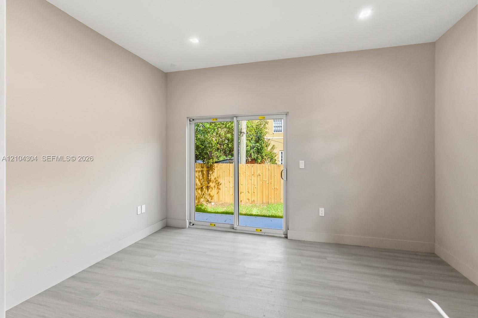 1028 NW 8th Avenue gallery image #18