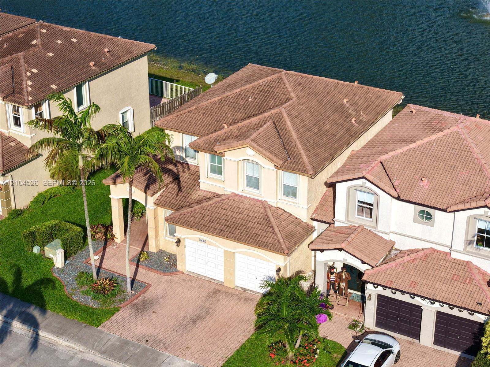 7639 NW 113th Path gallery image #39
