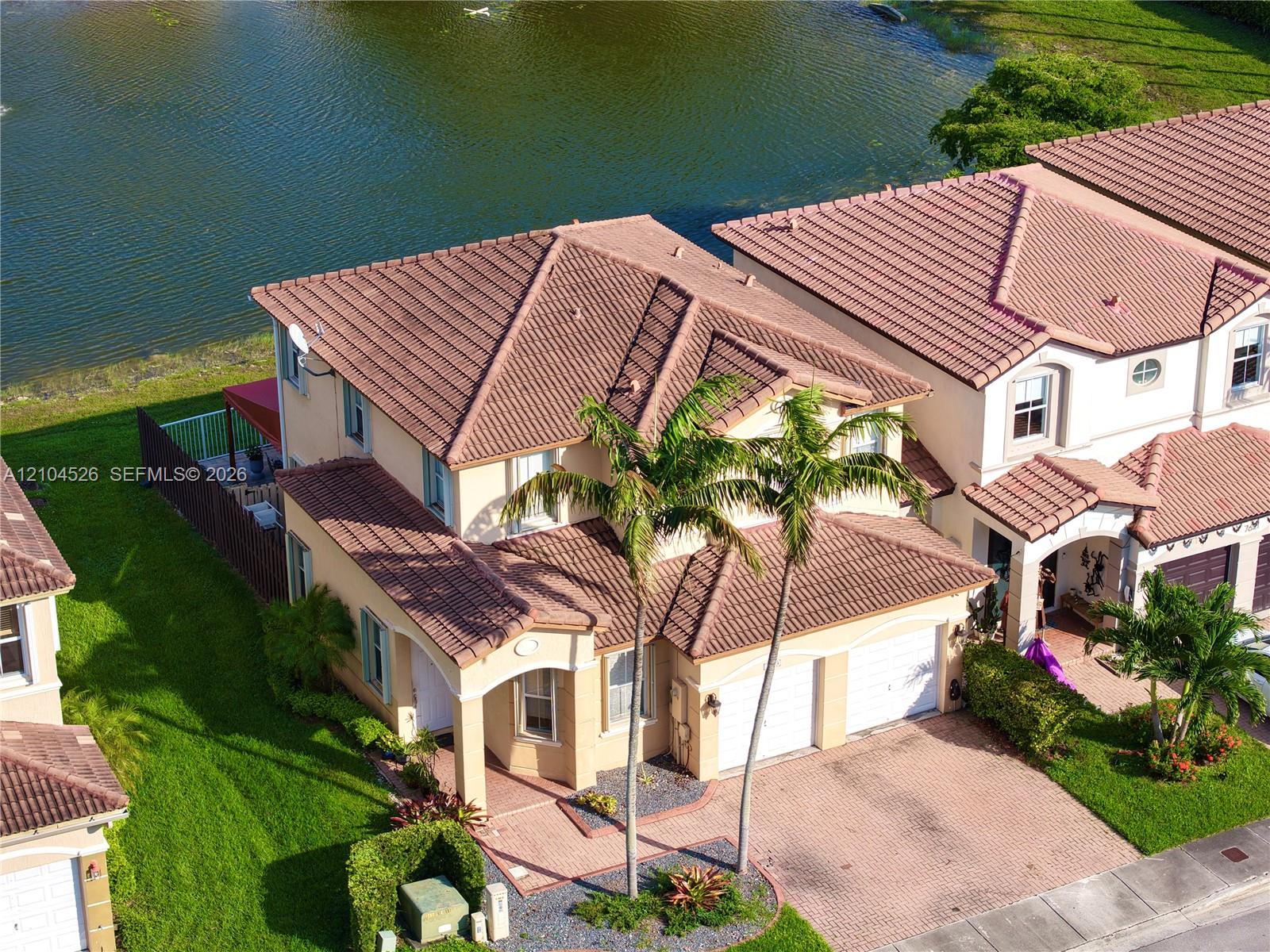 7639 NW 113th Path gallery image #6