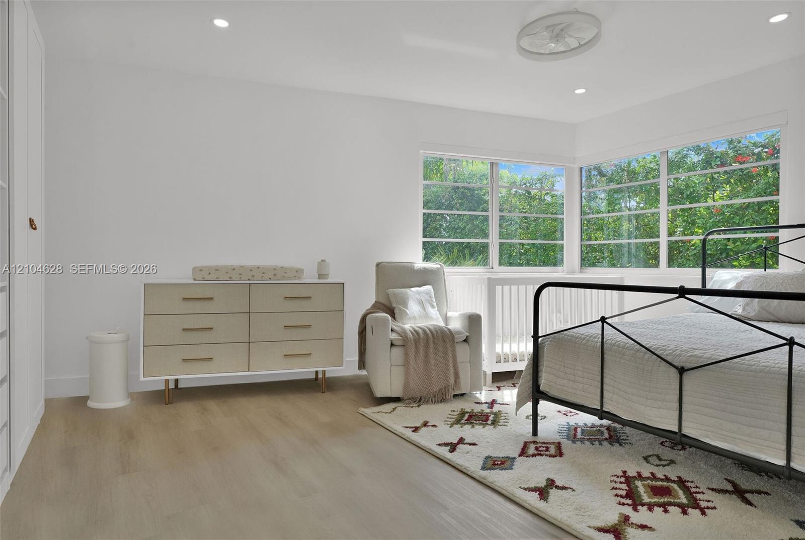 4800 Pine Tree Drive gallery image #13