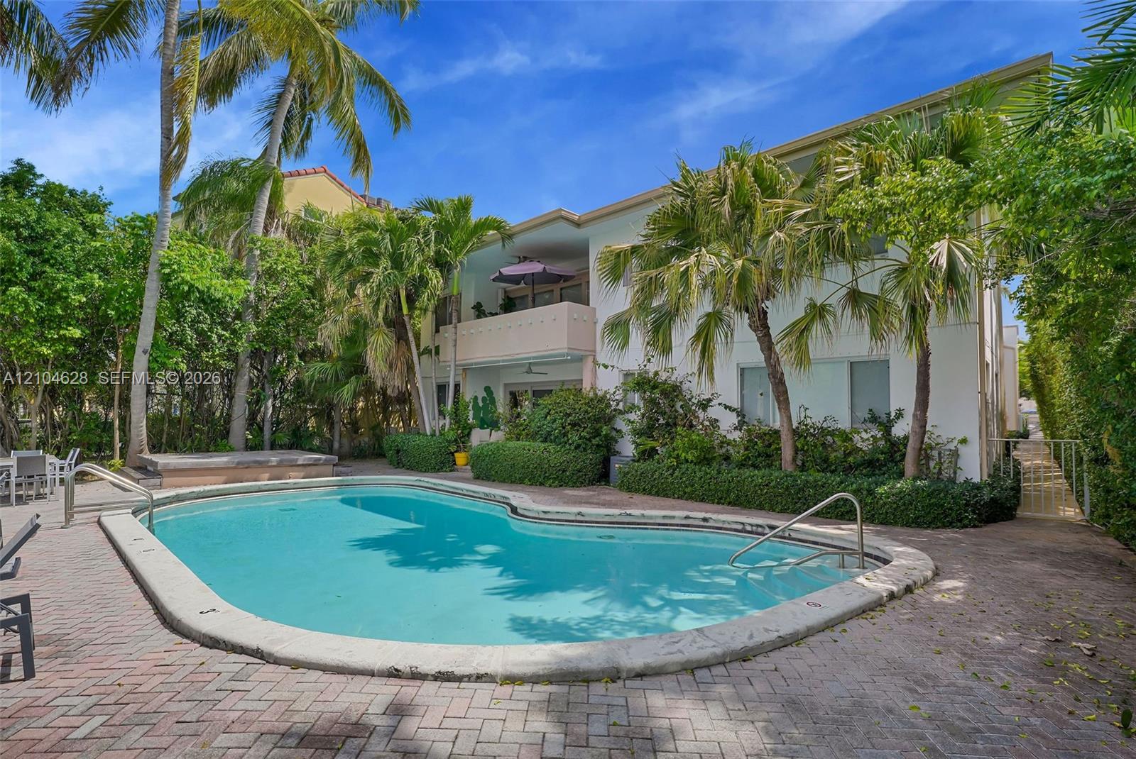 4800 Pine Tree Drive gallery image #18