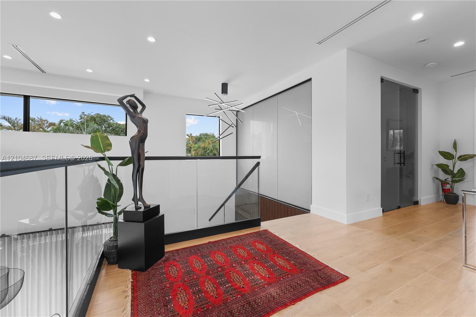 436 NE 10th Avenue gallery image #40