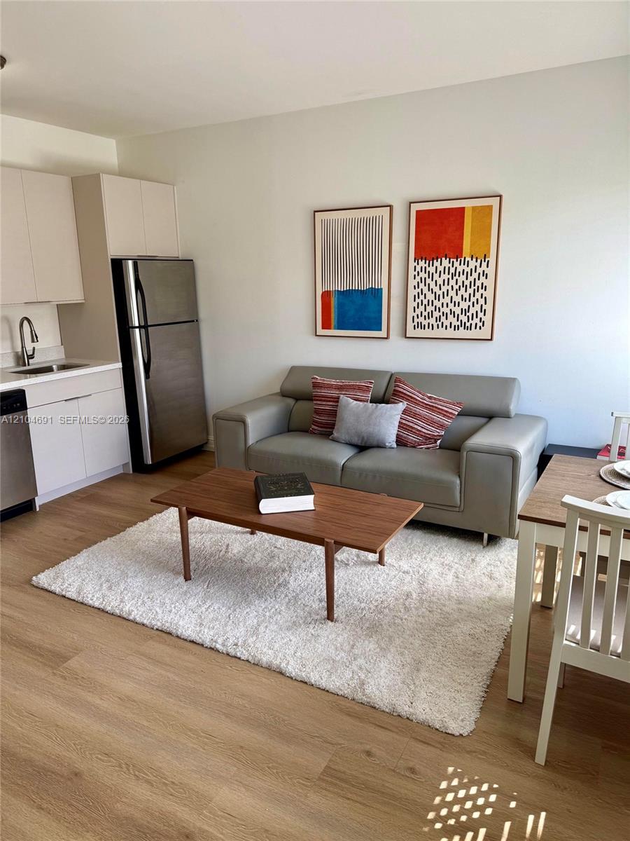 611 11th Street gallery image #1