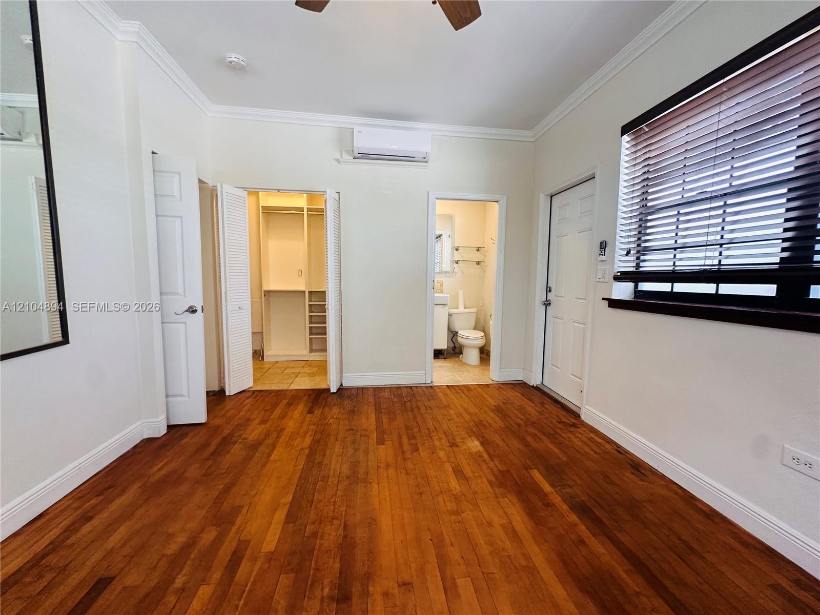 1470 Lincoln Terrace gallery image #16