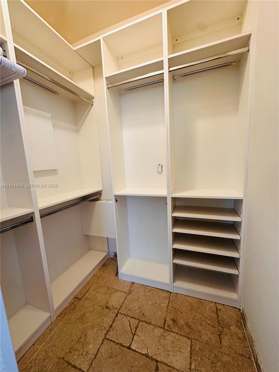 1470 Lincoln Terrace gallery image #21