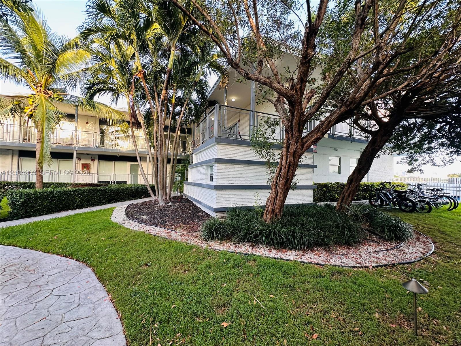 950 Bay Drive gallery image #29