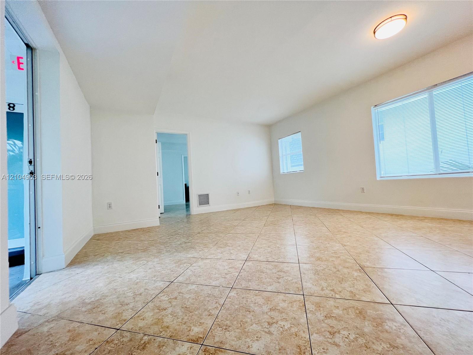 950 Bay Drive gallery image #5