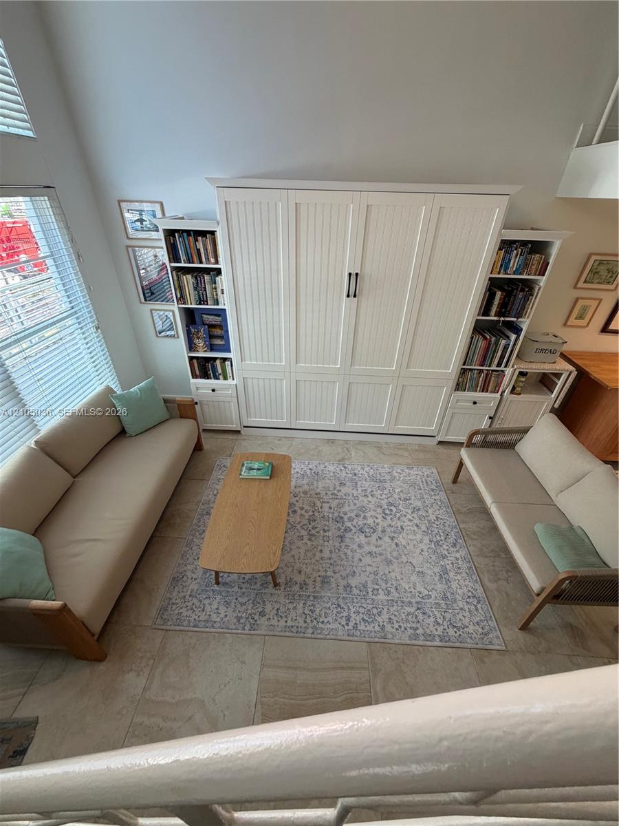 6865 E Bay Drive gallery image #7