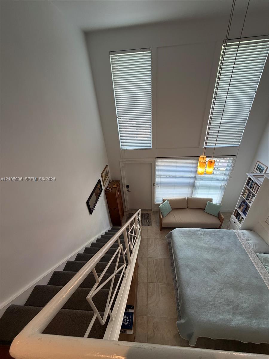 6865 E Bay Drive gallery image #9